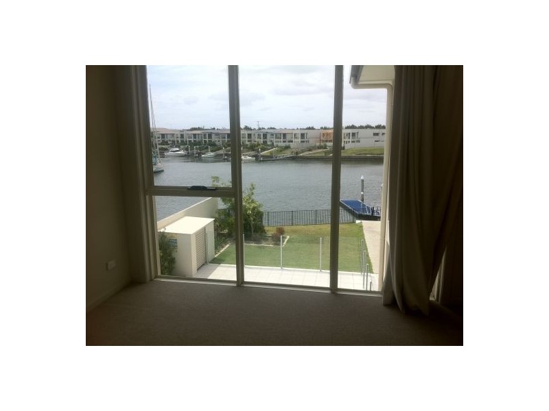 2223 Taromeo Court, Hope Island QLD 4212