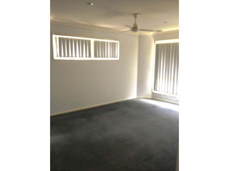 2 Nicola Way, Upper Coomera QLD 4209