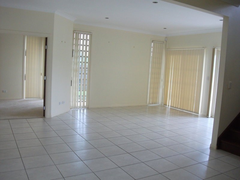 14 Brittany Drive, Oxenford QLD 4210