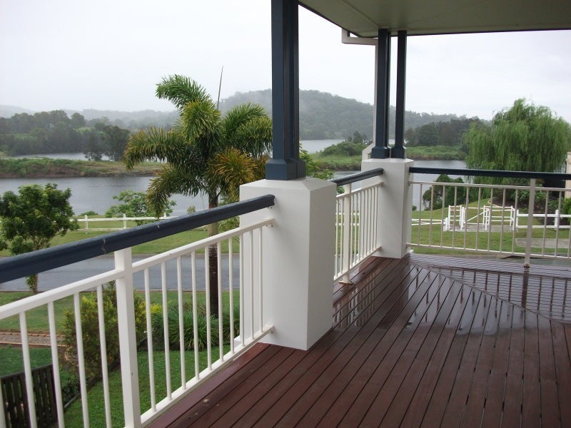 14 Brittany Drive, Oxenford QLD 4210