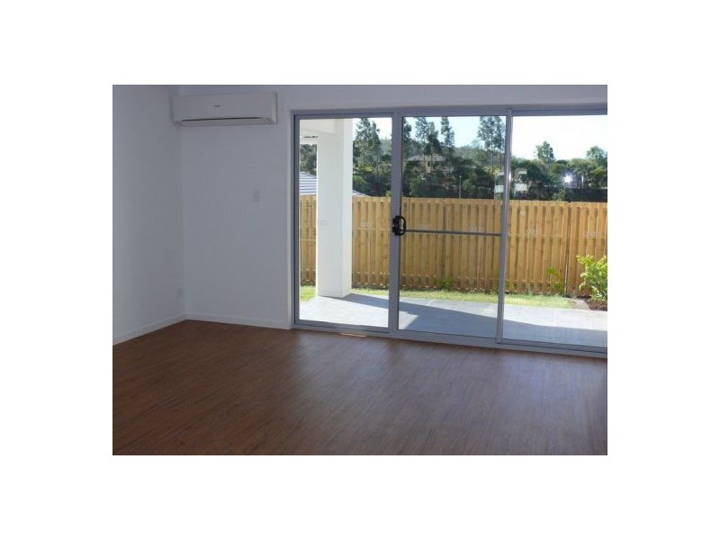 2/1 Humber Street, Upper Coomera QLD 4209