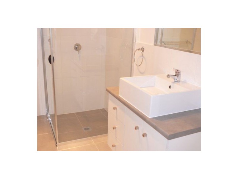 2/1 Humber Street, Upper Coomera QLD 4209