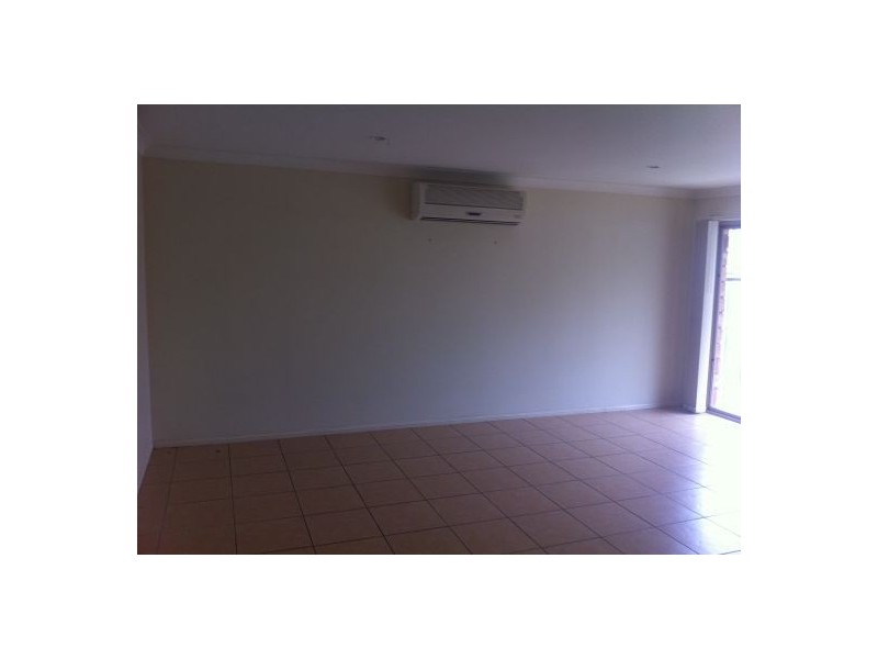 18 Billinghurst Crescent, Upper Coomera QLD 4209