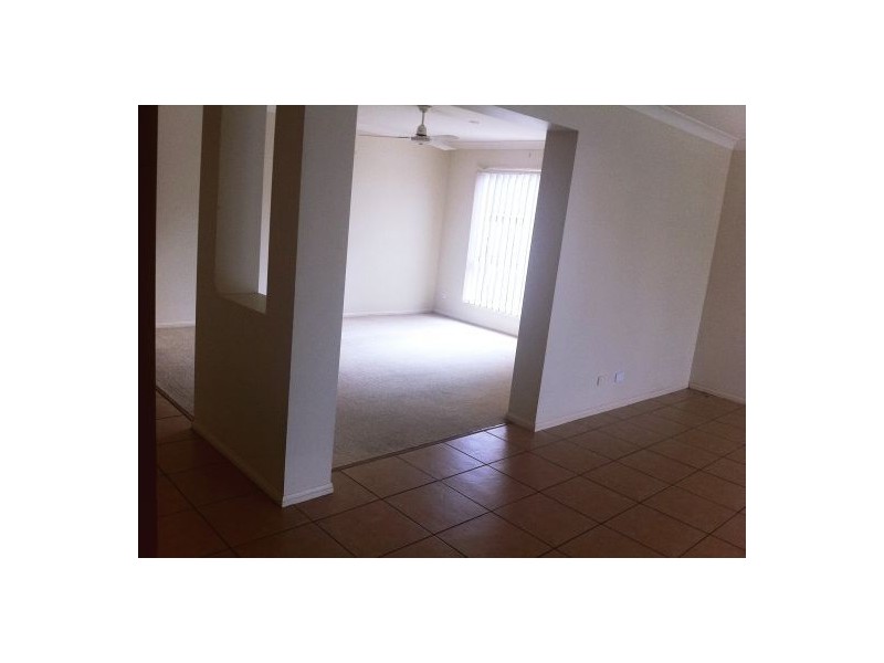 18 Billinghurst Crescent, Upper Coomera QLD 4209