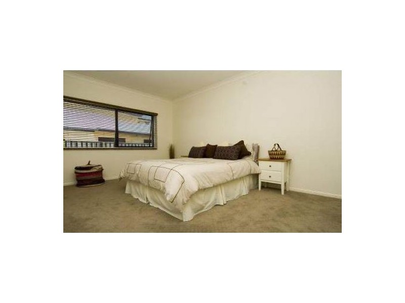 Coomera Waters QLD 4209