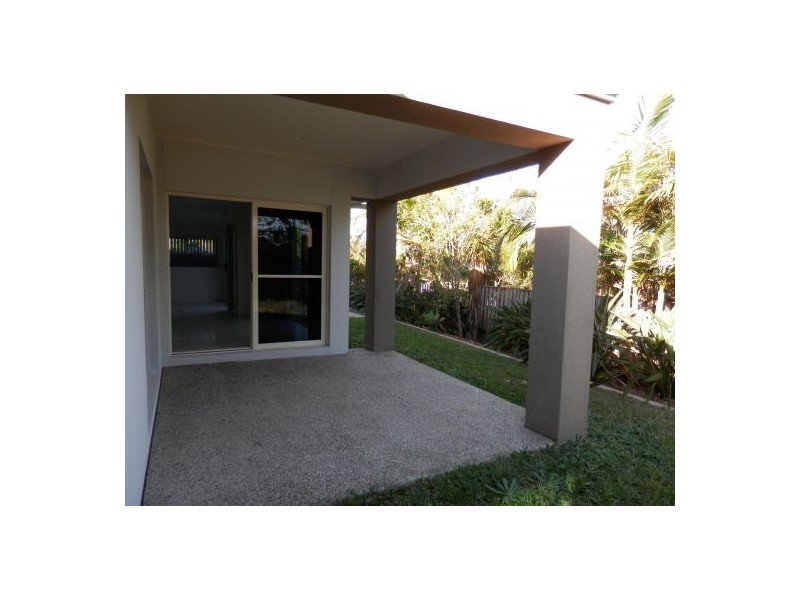 4 First Light Court, Coomera Waters QLD 4209