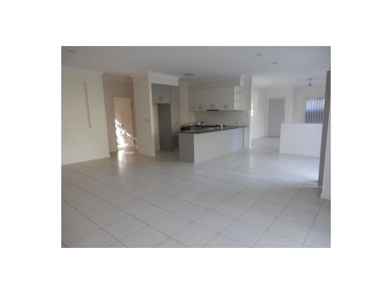 4 First Light Court, Coomera Waters QLD 4209