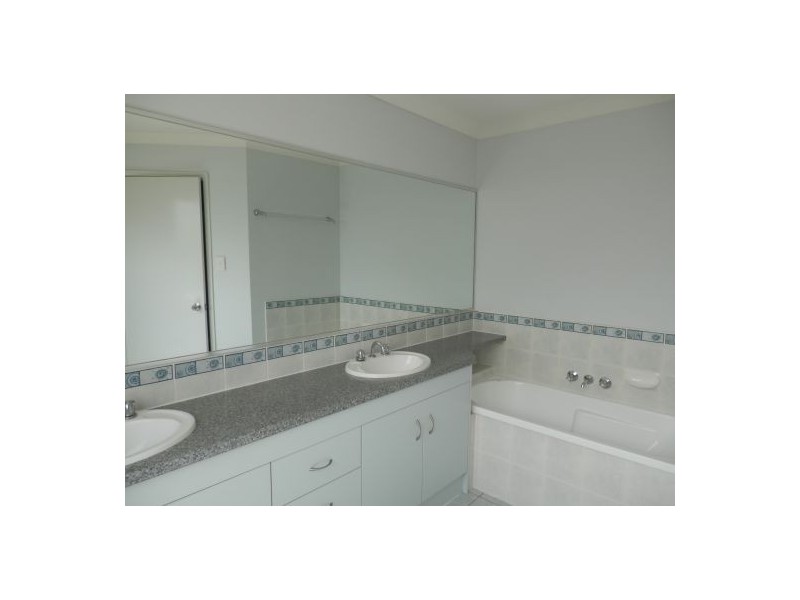 12 Livingstone Street, Upper Coomera QLD 4209