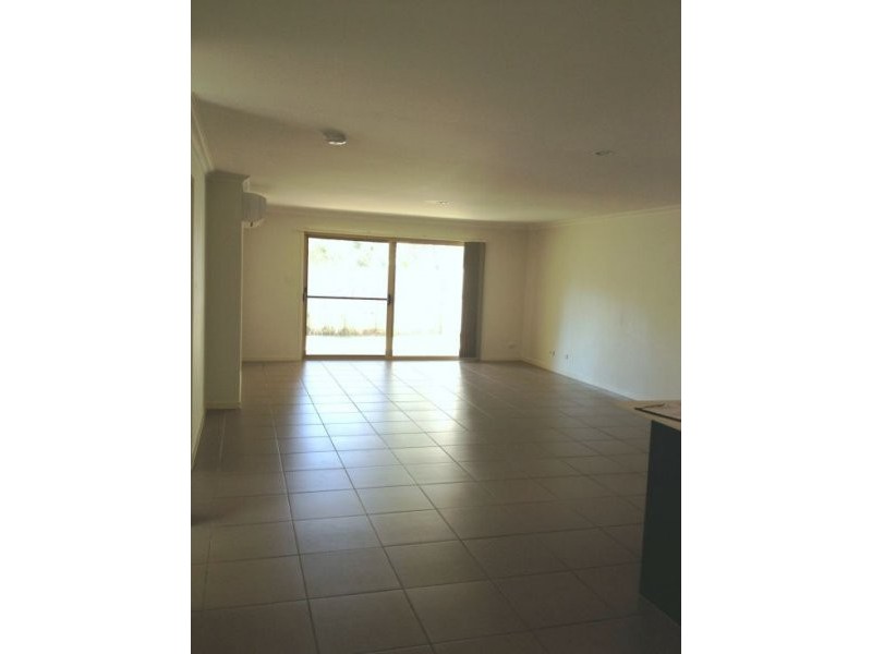 1/7 Mackenzie Street, Coomera QLD 4209