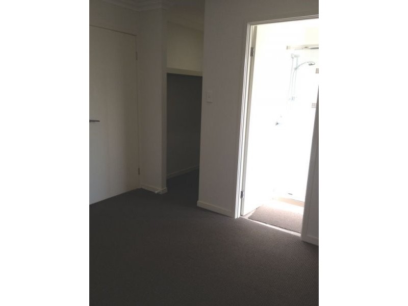 1/7 Mackenzie Street, Coomera QLD 4209