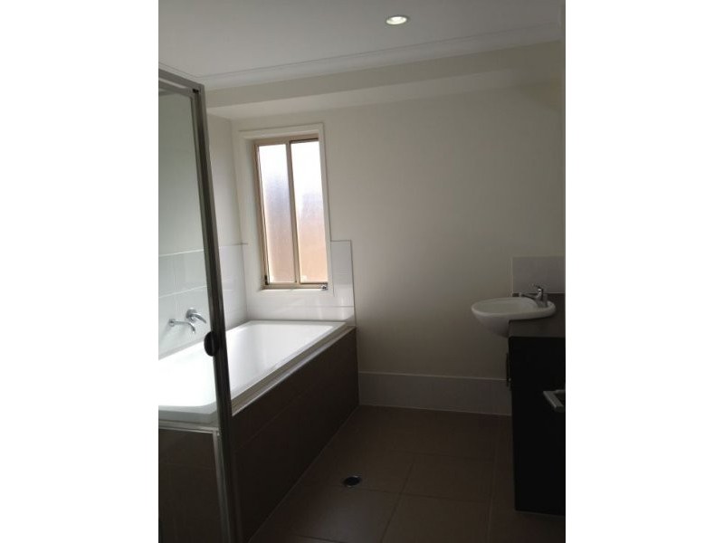 1/7 Mackenzie Street, Coomera QLD 4209