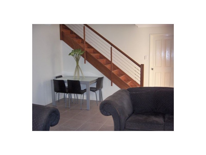 5/32-34 Margaret Street, Southport QLD 4215