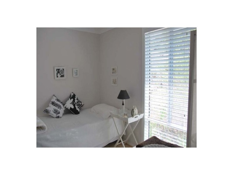 19 Magnetic Drive, Eagle Heights QLD 4271