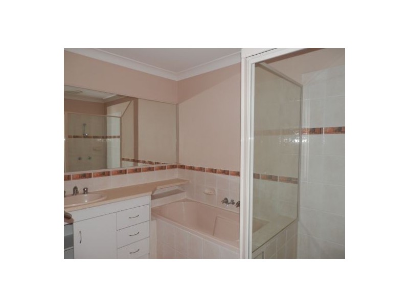 23 Nicola Way, Upper Coomera QLD 4209