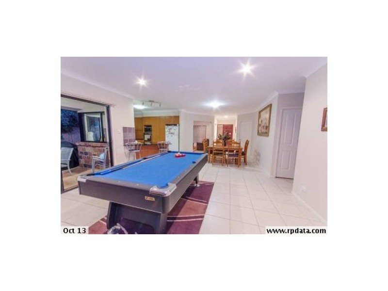 16 Ontario Court, Oxenford QLD 4210