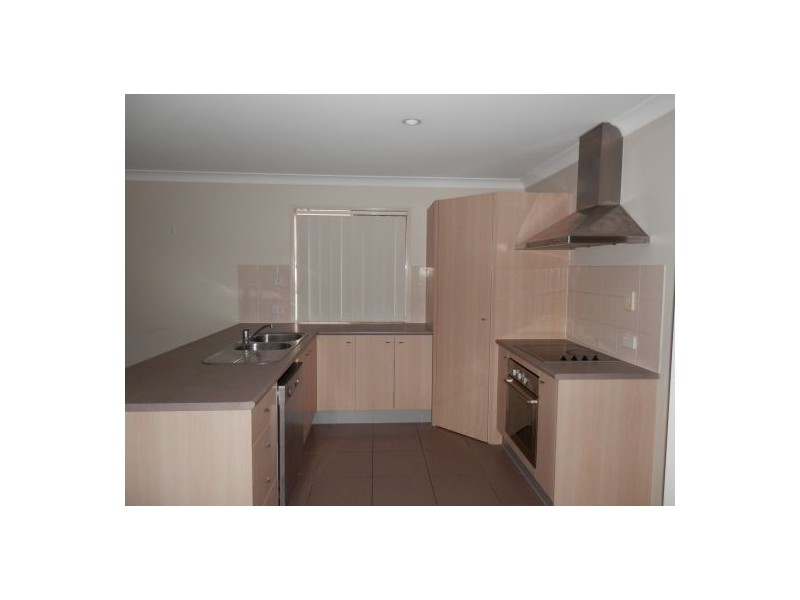 10 Starush Court, Upper Coomera QLD 4209