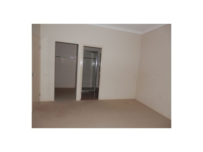 10 Starush Court, Upper Coomera QLD 4209