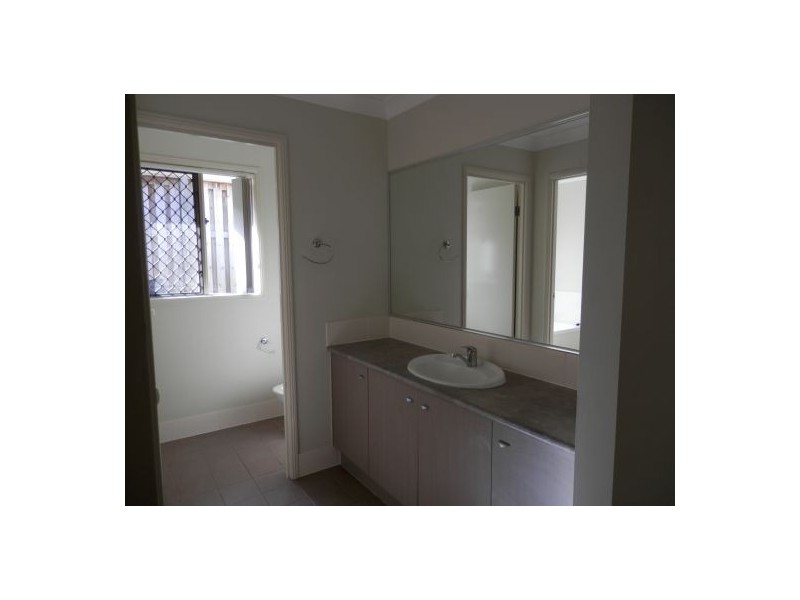 10 Starush Court, Upper Coomera QLD 4209