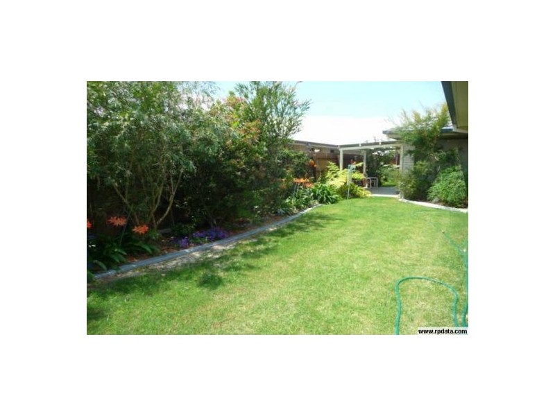 Rothwell QLD 4022