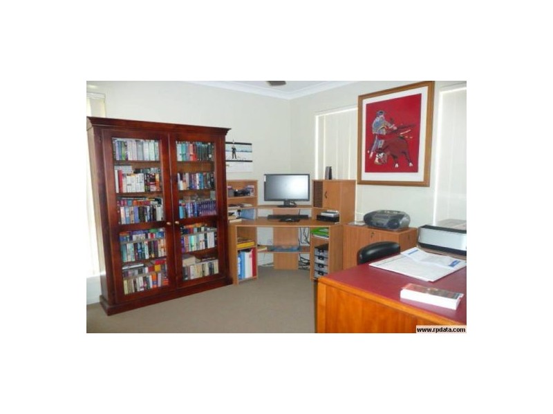 Rothwell QLD 4022