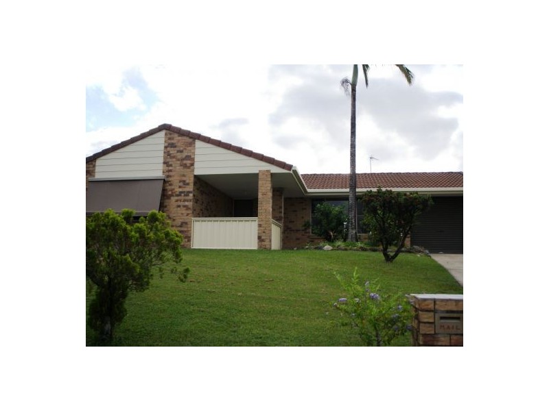 13 Quigan Tce, Highland Park QLD 4211