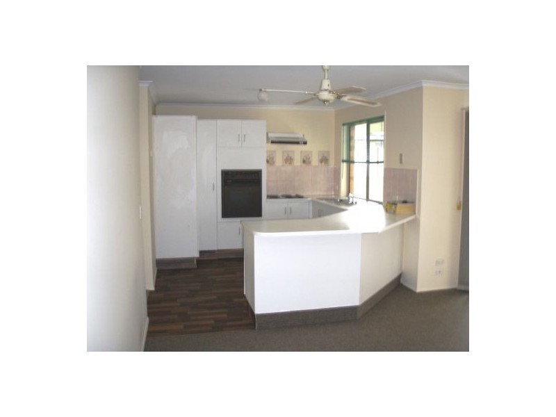 13 Quigan Tce, Highland Park QLD 4211