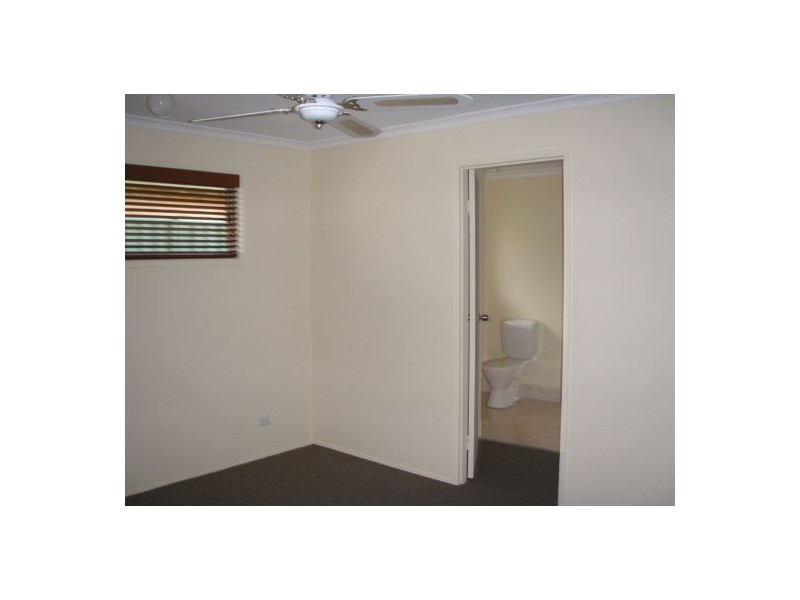 13 Quigan Tce, Highland Park QLD 4211