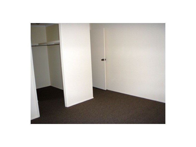 13 Quigan Tce, Highland Park QLD 4211