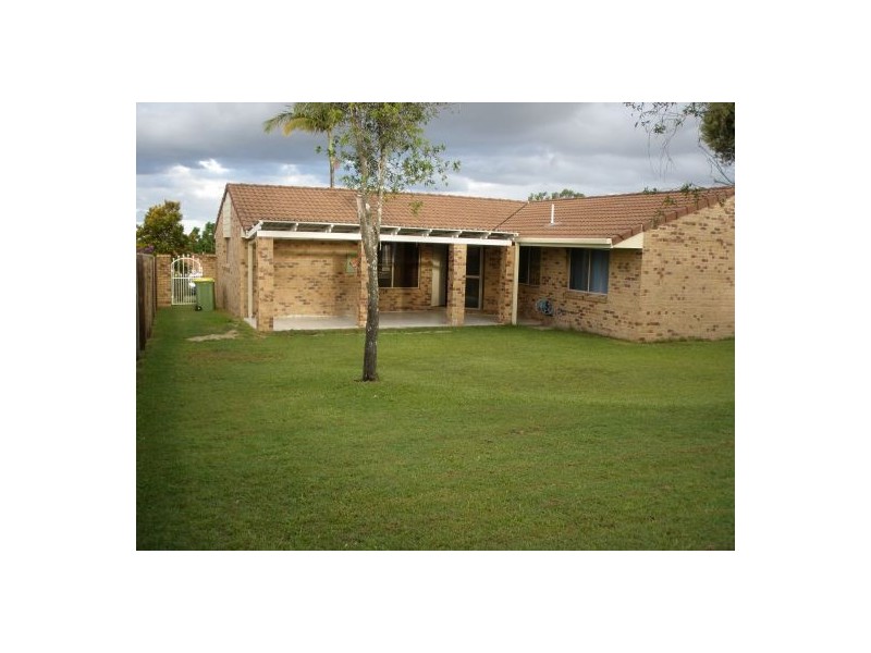 13 Quigan Tce, Highland Park QLD 4211