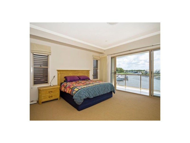 Coomera Waters QLD 4209