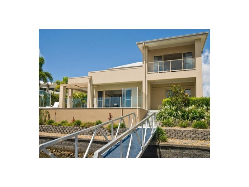 Coomera Waters QLD 4209