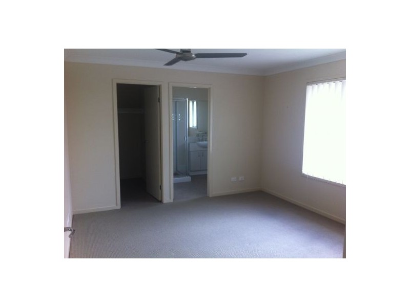 7 Benjamin Street, Pimpama QLD 4209
