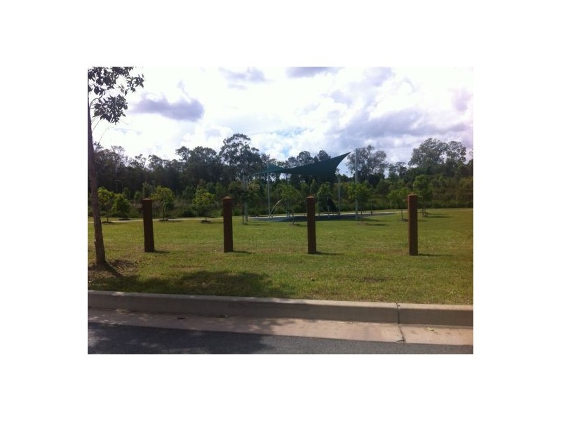7 Benjamin Street, Pimpama QLD 4209