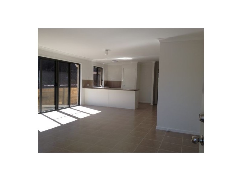 1/61 Diamantina Circuit, Pacific Pines QLD 4211