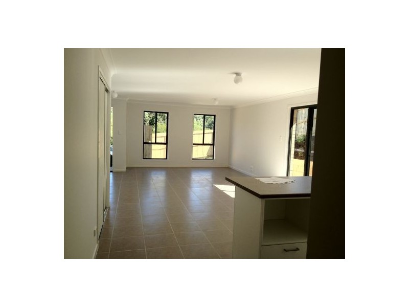 1/61 Diamantina Circuit, Pacific Pines QLD 4211