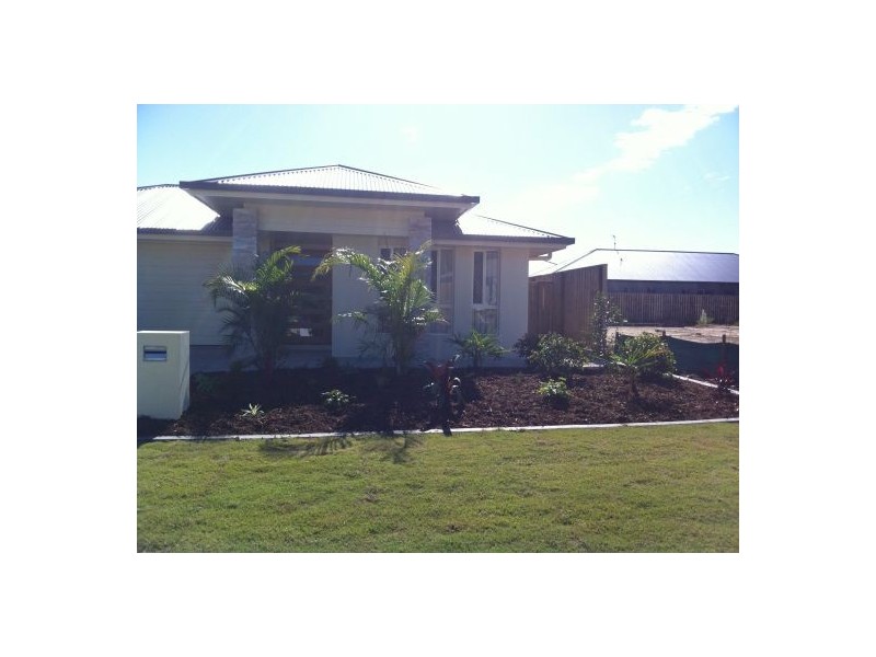 5 Severn Street, Coomera QLD 4209