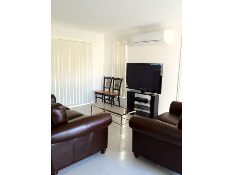 71 Codrington Circuit, Pacific Pines QLD 4211