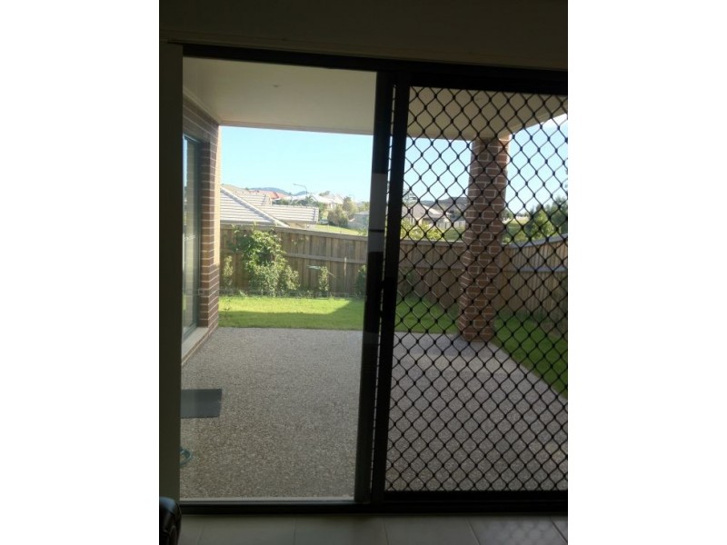 71 Codrington Circuit, Pacific Pines QLD 4211