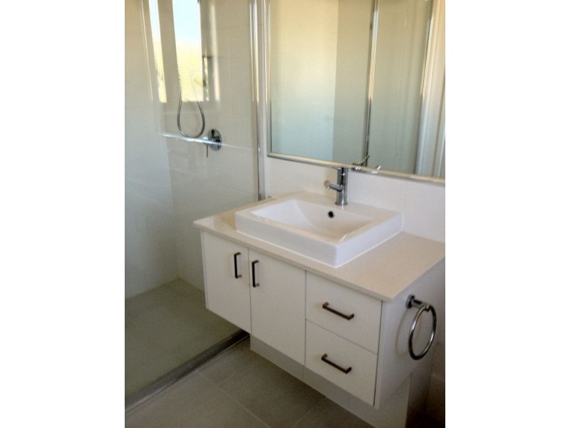 71 Codrington Circuit, Pacific Pines QLD 4211