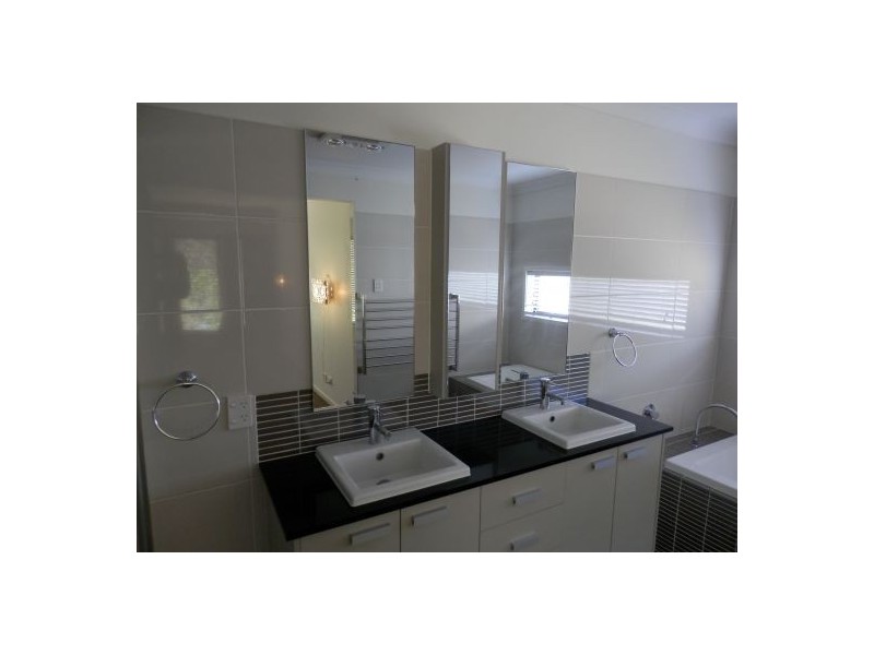 1 Serenade Drive, Coomera Waters QLD 4209