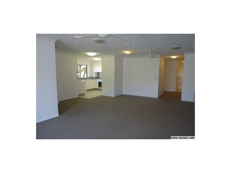 6/15-17 Lloyd Street, Southport QLD 4215