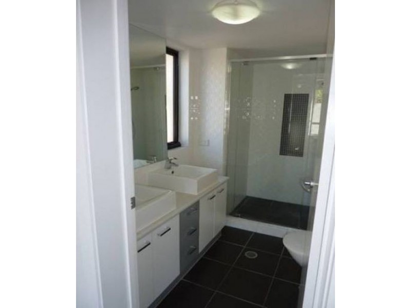 6/15-17 Lloyd Street, Southport QLD 4215