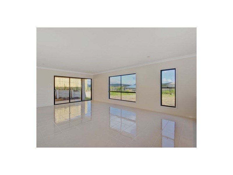 37 Achievement Drive, Ormeau QLD 4208