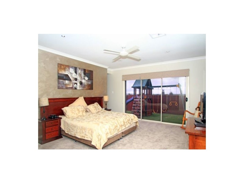 9 Bloomfield Court, Ormeau QLD 4208
