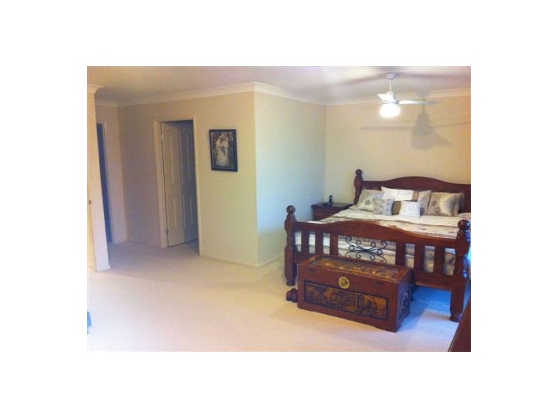 4 Anitra Lane, Coomera Waters QLD 4209