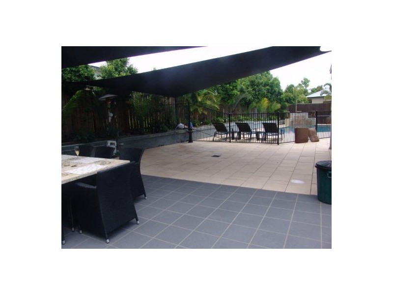 4 Anitra Lane, Coomera Waters QLD 4209