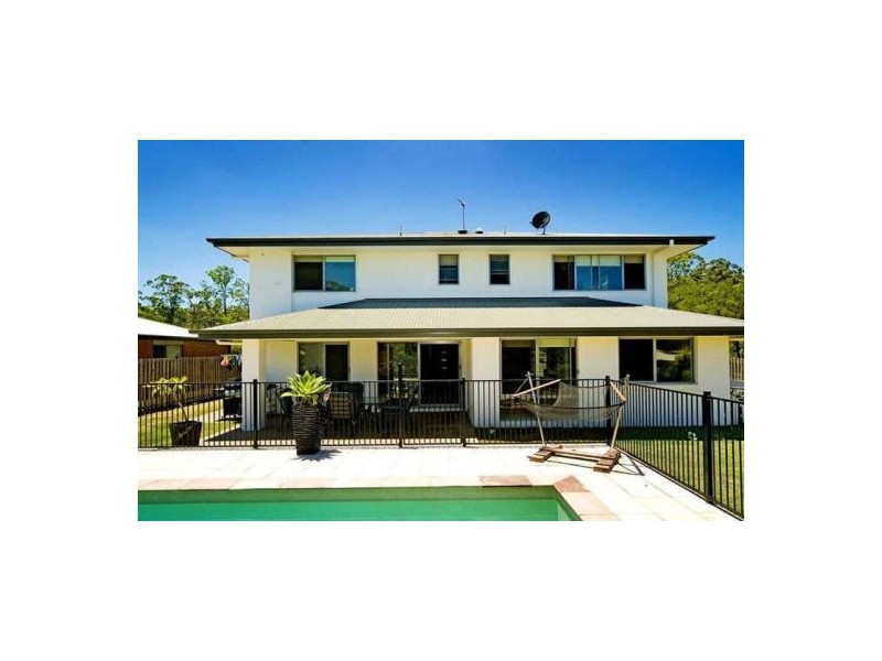 15 Bakers Ridge Drive, Oxenford QLD 4210