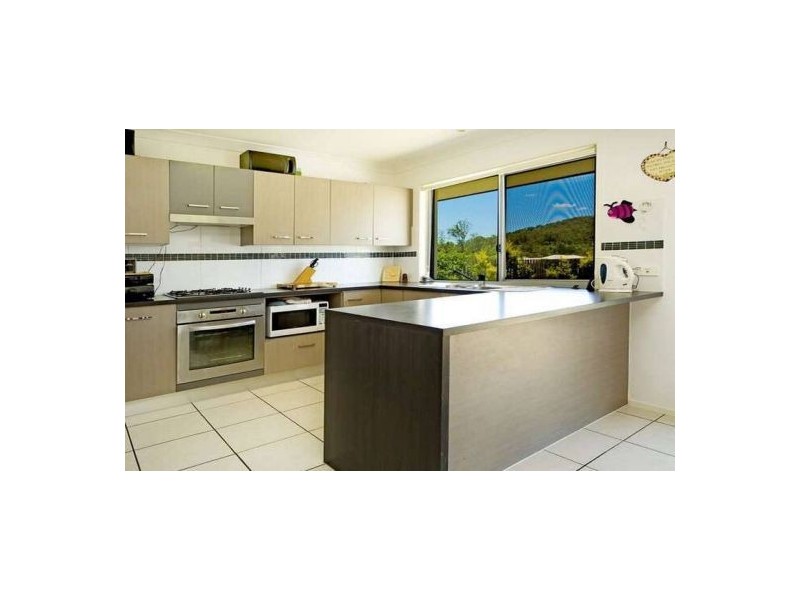 15 Bakers Ridge Drive, Oxenford QLD 4210