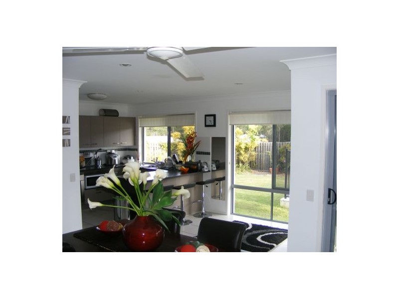 15 Bakers Ridge Drive, Oxenford QLD 4210