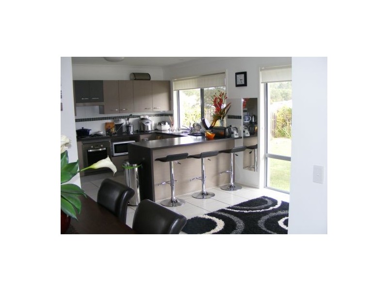 15 Bakers Ridge Drive, Oxenford QLD 4210